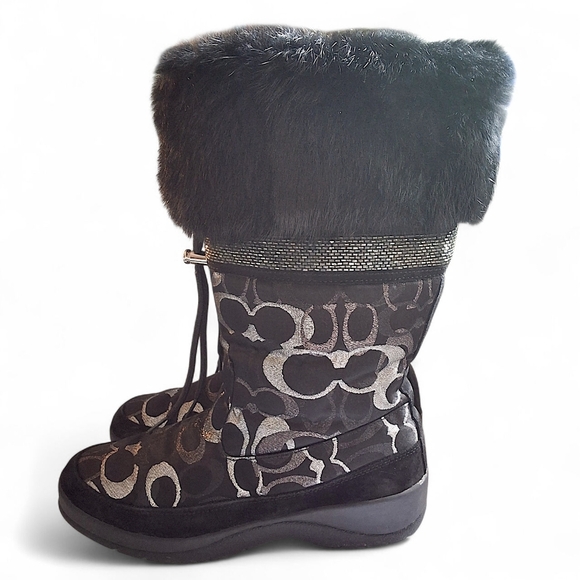 Coach Lizzie Signature Faux Fur Winter Boots Black Size 9 EUC - Picture 4 of 15